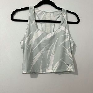Gap Fit Athletic Crop Top Green And White Pattern